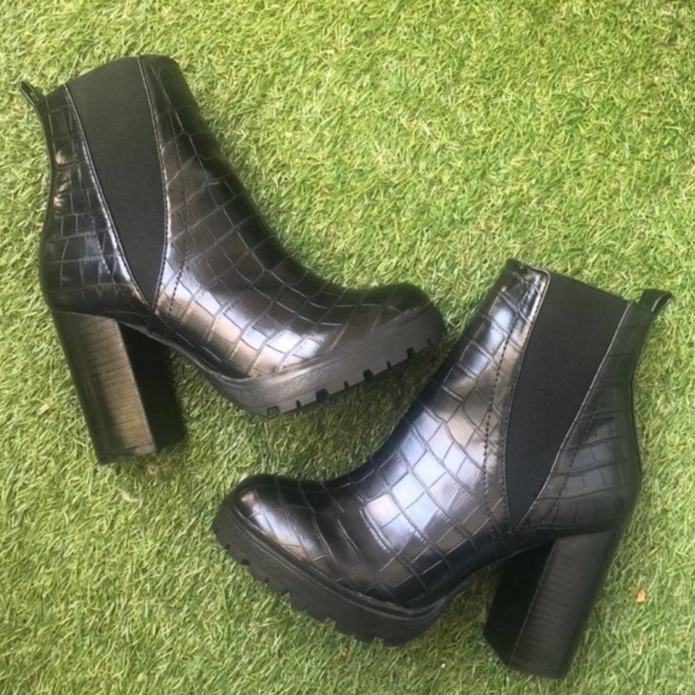 Steve Madden 8.5 Ankle Boots - Picture 2 of 4